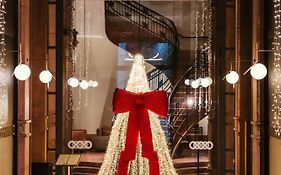 Umbral, Curio Collection By Hilton